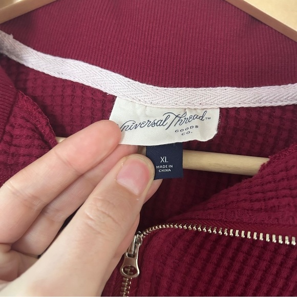 🦋 Universal Thread Red Waffle Knit Collared Quarter Zip Cropped Sweater XL - Picture 2 of 4